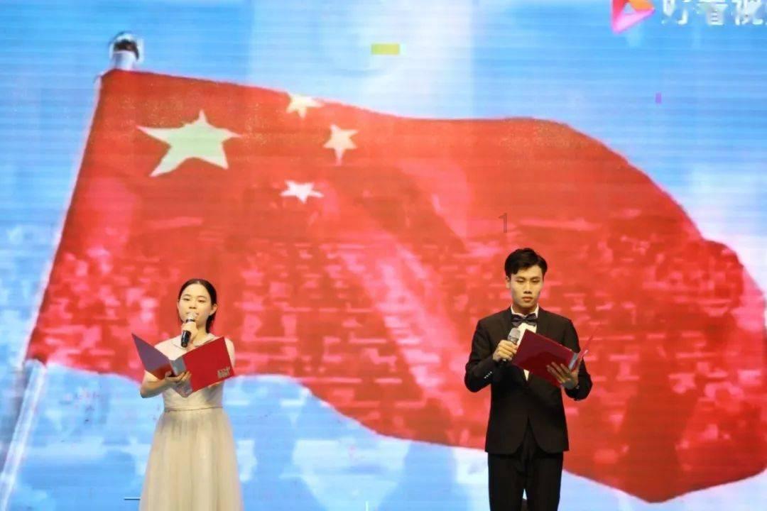 酸菜鱼怎样做的好吃简单呢？游戏画面