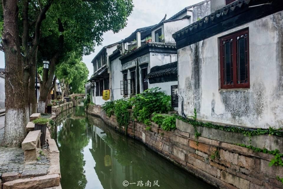 酸菜鱼怎样做的好吃简单呢？游戏画面